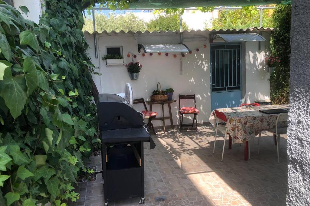Ανακαινισμενη Μονοκατοικια 125 Τμ Στο Κεντρο Με Κηπο Villa Missolonghi Exterior photo